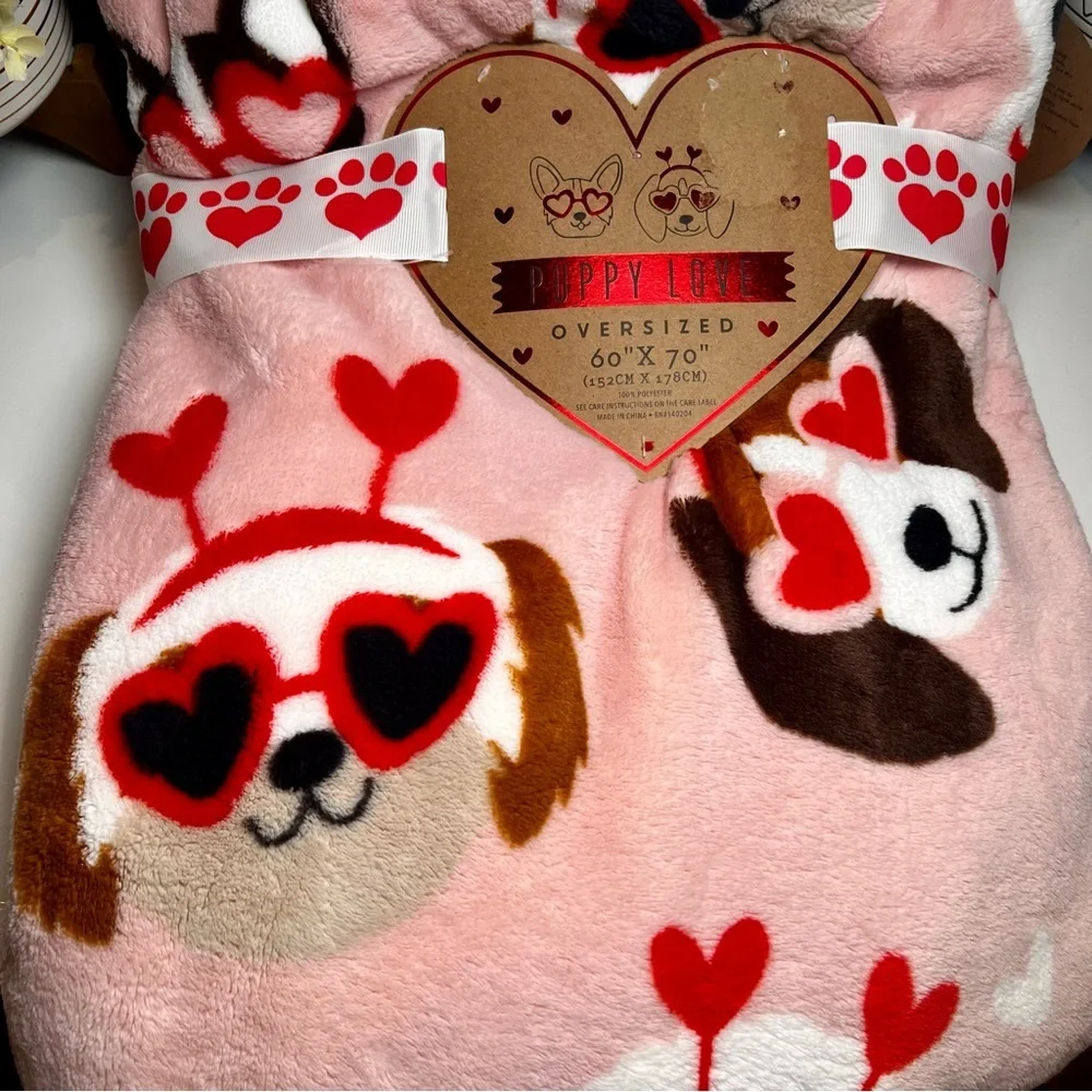 Heart Blanket Cute Dog Print Puppy Love 60” x 70” NWT Cozy Super Soft